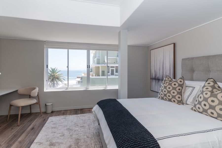 To Let 3 Bedroom Property for Rent in Sea Point Western Cape